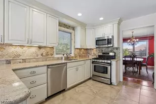 7 Dorset Cir, Caldwell, NJ 07006 - Photo 15