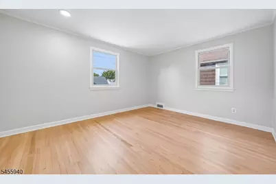 529 Richfield Avenue, Kenilworth, NJ 07033 - Photo 13
