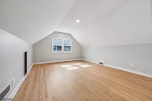 529 Richfield Ave, Kenilworth, NJ 07033 - Photo 9