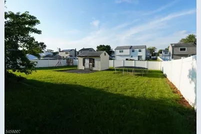 408 Jennifer Ln, Monroe Township, NJ 08094 - Photo 5