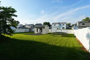 408 Jennifer Ln, Monroe Township, NJ 08094 - Photo 5