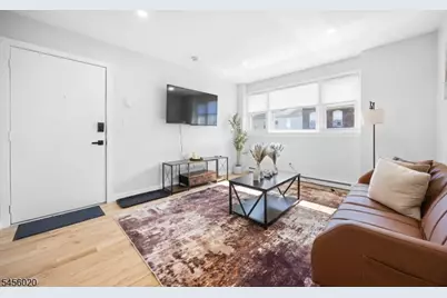 33-35 Adams St #2, Newark, NJ 07105 - Photo 3