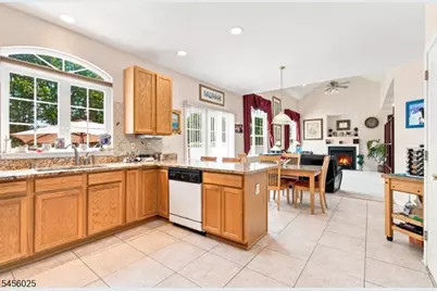 133 Charles St, Franklin Township, NJ 08873 - Photo 11