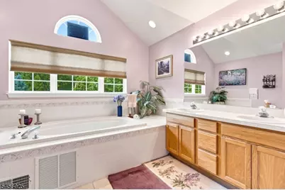 133 Charles St, Franklin Township, NJ 08873 - Photo 21