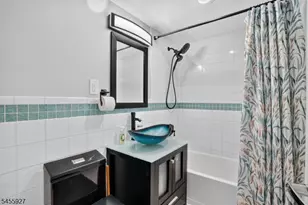 60 Parkway Dr, East Orange, NJ 07017 - Photo 9