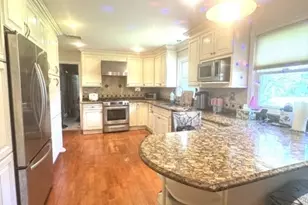 9 Carteret Rd, Livingston, NJ 07039 - Photo 5