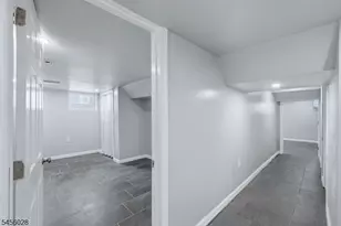 66 Halstead St, Newark, NJ 07106 - Photo 13