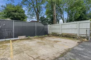 66 Halstead St, Newark, NJ 07106 - Photo 19