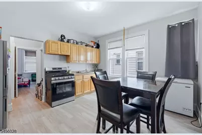 66 Halstead St, Newark, NJ 07106 - Photo 5