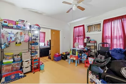 66 Halstead St, Newark, NJ 07106 - Photo 17