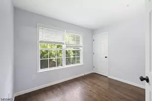 202 Rhoads Dr, Montgomery Township, NJ 08502 - Photo 9