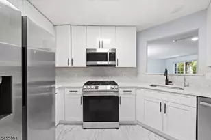202 Rhoads Dr, Montgomery Township, NJ 08502 - Photo 21