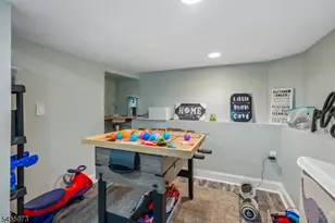 122 Maplewood Ave, Wayne, NJ 07470 - Photo 23