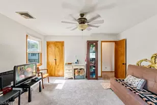 56 Hillcrest Ave, Woodland Park, NJ 07424 - Photo 23
