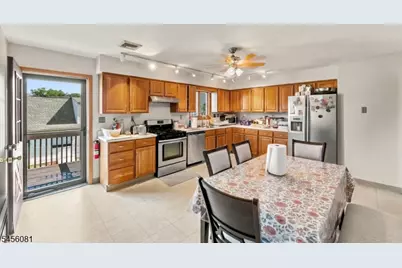 56 Hillcrest Ave, Woodland Park, NJ 07424 - Photo 21