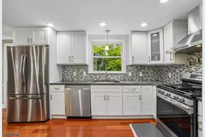 47 W Lawn Rd, Livingston, NJ 07039 - Photo 13