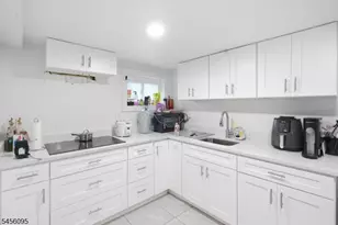 168 Garden Ave, Belleville, NJ 07109 - Photo 19