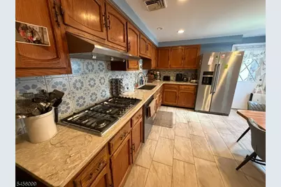 2236 Washington Valley Rd, Bridgewater, NJ 08836 - Photo 5