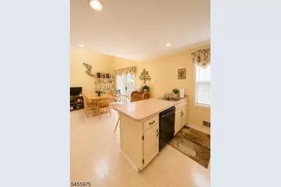 421 Chapman Ct, Independence Township, NJ 07840 - Photo 9