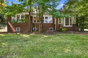 133 Warrenville Rd, Green Brook Township, NJ 08812 - Photo 1