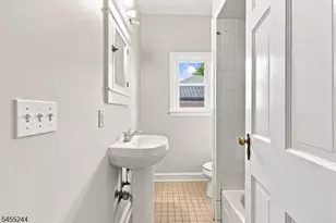 133 Warrenville Rd, Green Brook Township, NJ 08812 - Photo 11