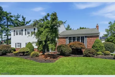 21 Tuscan Pl, East Hanover Township, NJ 07936 - Photo 1