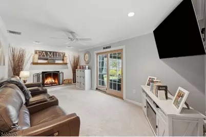 21 Tuscan Pl, East Hanover Township, NJ 07936 - Photo 7
