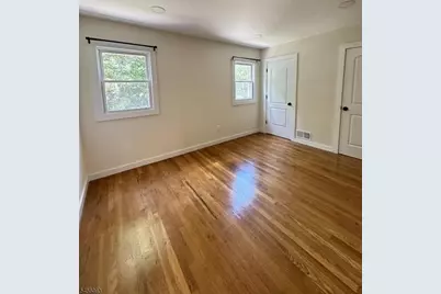 234 Lakewood Dr #1, Bloomfield, NJ 07003 - Photo 9