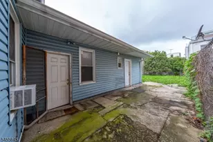 305 Summit Ave, Jersey City, NJ 07306 - Photo 21
