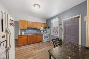 305 Summit Ave, Jersey City, NJ 07306 - Photo 17