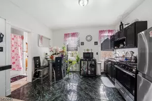 305 Summit Ave, Jersey City, NJ 07306 - Photo 9