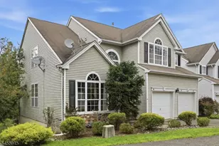 211 Winding Hill Dr, Mount Olive, NJ 07840 - Photo 3