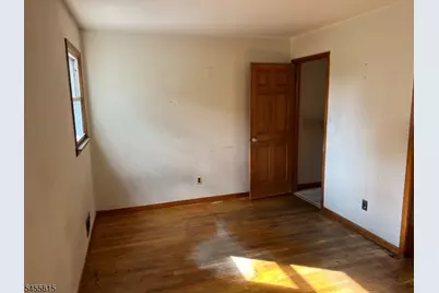 301 New York Ave, Clark Township, NJ 07066 - Photo 11