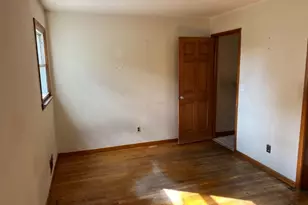 301 New York Ave, Clark Township, NJ 07066 - Photo 11