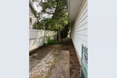301 New York Ave, Clark Township, NJ 07066 - Photo 3