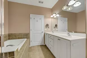 906 River Place, Butler, NJ 07405 - Photo 27