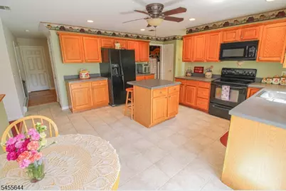 7 Dunn Pl, Wantage, NJ 07461 - Photo 11
