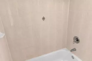 13 Lisa Ct, Newark, NJ 07112 - Photo 9