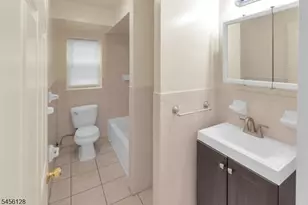 13 Lisa Ct, Newark, NJ 07112 - Photo 7