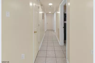 13 Lisa Ct #1, Newark, NJ 07112 - Photo 5