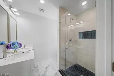 58 Navajo Ave, Parsippany, NJ 07034 - Photo 27