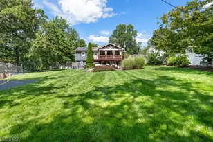 157 Mountain Cir, West Milford, NJ 07480 - Photo 9