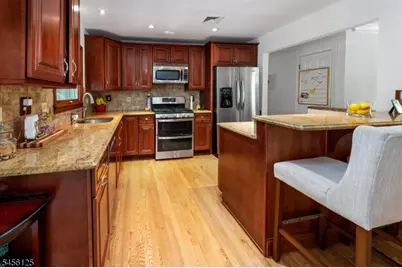 157 Mountain Cir, West Milford, NJ 07480 - Photo 13