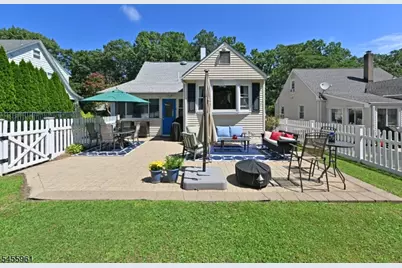 160 Rock Rd, Hawthorne, NJ 07506 - Photo 23