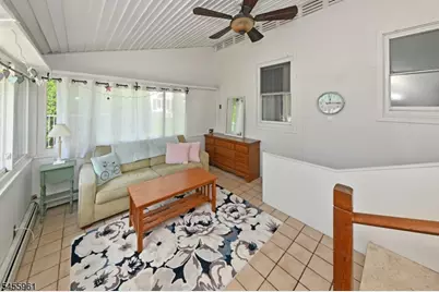 160 Rock Rd, Hawthorne, NJ 07506 - Photo 17