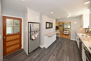 160 Rock Rd, Hawthorne, NJ 07506 - Photo 9