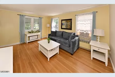 160 Rock Rd, Hawthorne, NJ 07506 - Photo 5