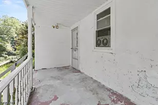 26 Sanatorium Rd, Glen Gardner, NJ 08826 - Photo 3