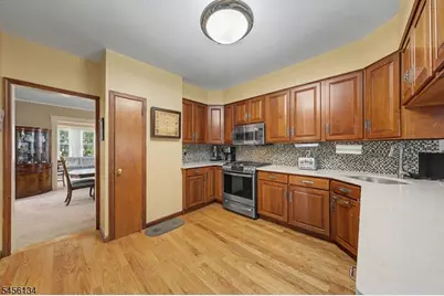 117 Severin Ct, Cranford Township, NJ 07016 - Photo 19
