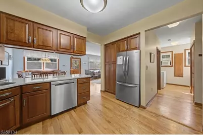 117 Severin Ct, Cranford Township, NJ 07016 - Photo 17